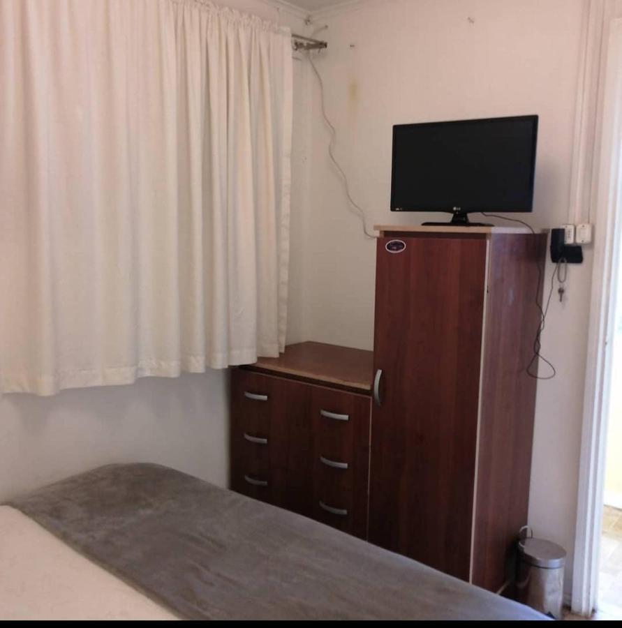 Alojamiento Emilia House بونتا أريناس المظهر الخارجي الصورة